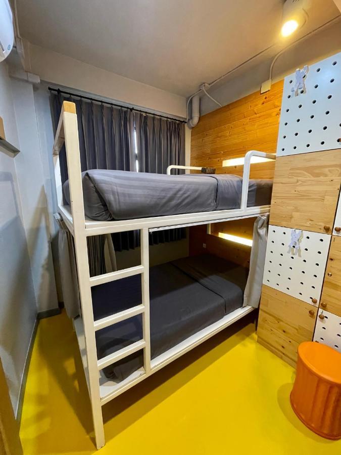 Pamahouse Boutique Hostel Bangkok Exterior photo